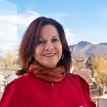 Ingrid Neumann, Terapeuta complementario Santiago
