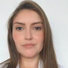 Dra. Claudia Yerovi