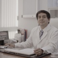 Iván Patricio Guaya, Dermatólogo Maipú