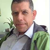Fernando Andres Vegas Inostroza, Oftalmólogo Concepción