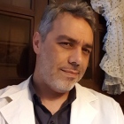 Dr. Néstor Gebruers