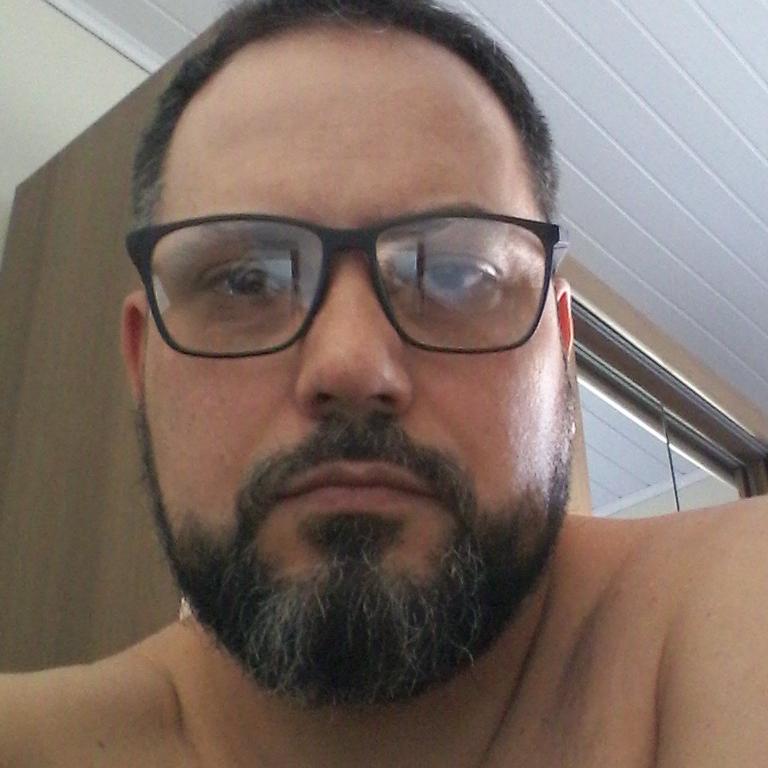 Apar&iacute;cio Oliveira