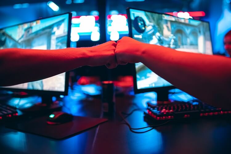 VIAJEM AO CENTRO DOS GAMERS