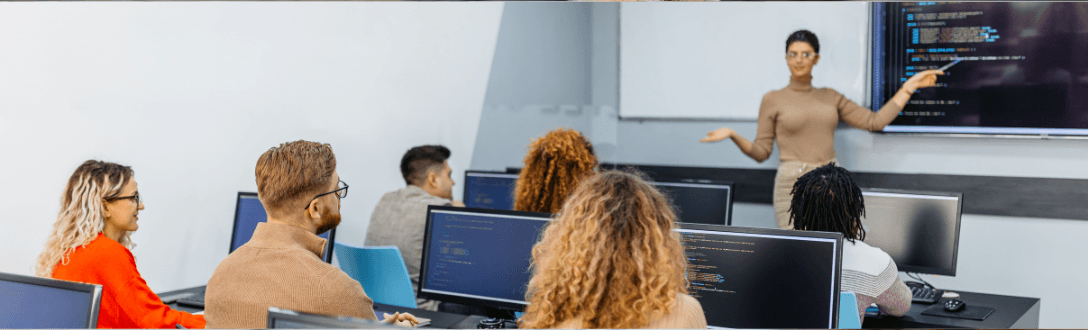 Quanto uma empresa de treinamento em informática paga de imposto? Veja a tributação como autônomo, Simples Nacional e Lucro Presumido.