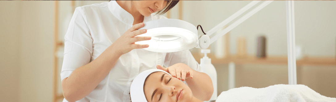 CNAE 9602-5/02 – Esteticista: pode ser MEI? quanto paga e quando desenquadrar do MEI