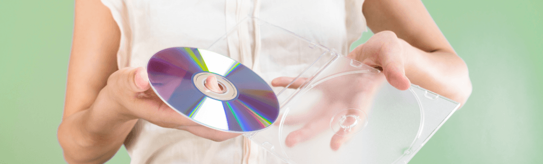 CNAE 7722-5/00 – Aluguel de fitas de vídeo, DVDs e similares: Simples Nacional, MEI e abertura de empresa