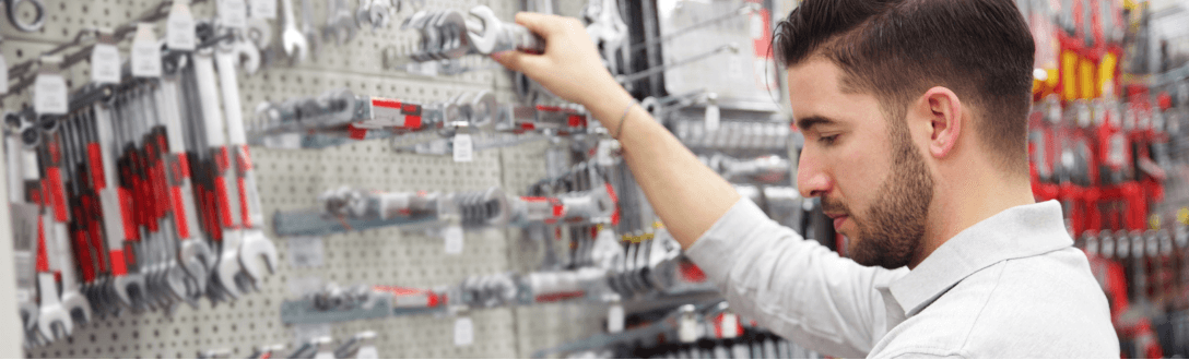 CNAE 4744-0/01 – Loja de ferragens e ferramentas: Simples Nacional, MEI e abertura de empresa