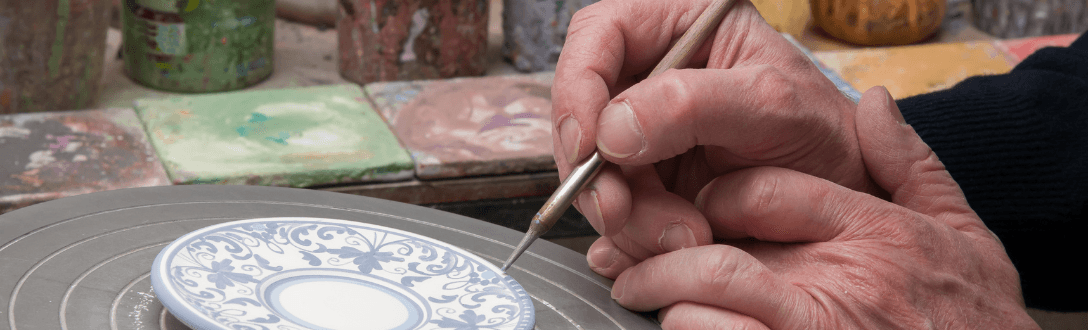 CNAE 9002-7/02 – Restauração de obras de arte: Simples Nacional, MEI e abertura de empresa