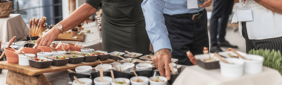 CNAE 5620-1/02 – Serviços de alimentação para eventos e recepções (bufê): Simples Nacional, MEI e abertura de empresa