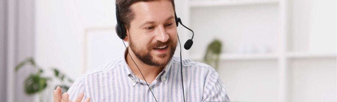 CNAE 7490-1/01 – Serviços de tradução, interpretação e similares: Simples Nacional, Fator R e abertura de empresa