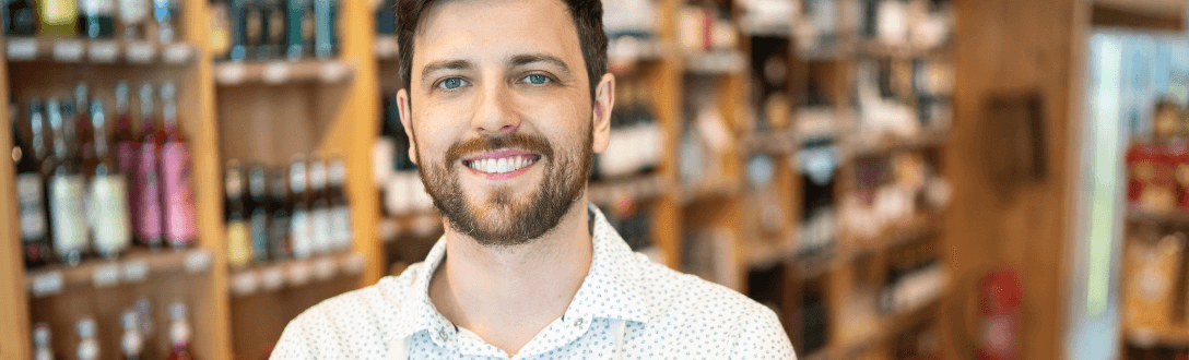 CNAE 4723-7/00 – Comércio varejista de bebidas: Simples Nacional, Fator R e abertura de empresa