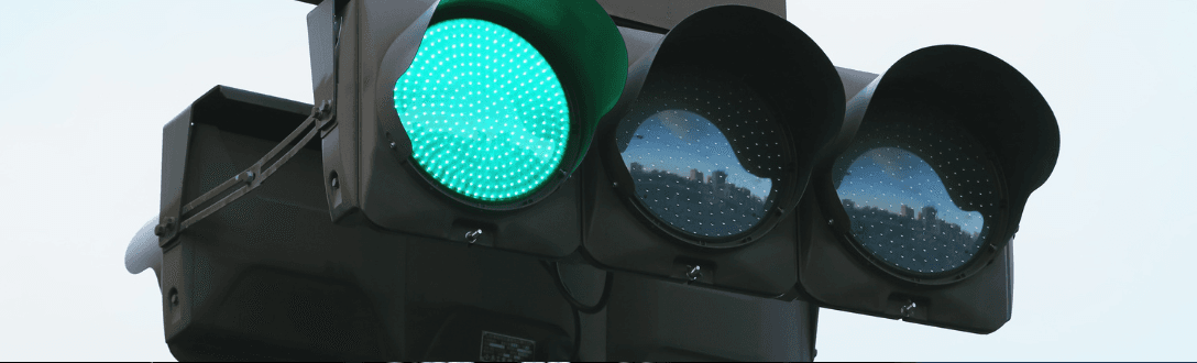 CNAE 4329-1/04 – Montagem e instalação de sistemas e equipamentos de iluminação e sinalização em vias públicas, portos e aeroportos: pode ser MEI? quanto paga e quando desenquadrar do MEI