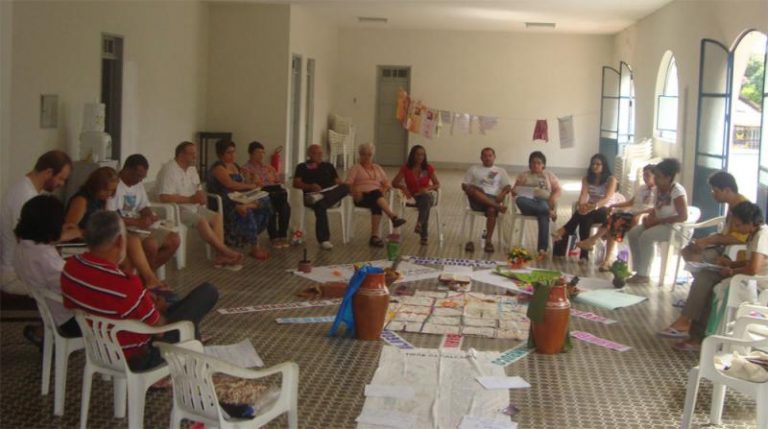 CEBI Nordeste: Cachorrinhos também comem as migalhas que caem da mesa