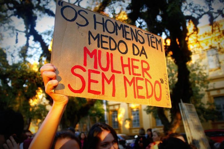 41% das brasileiras têm medo de lutar por seus direitos