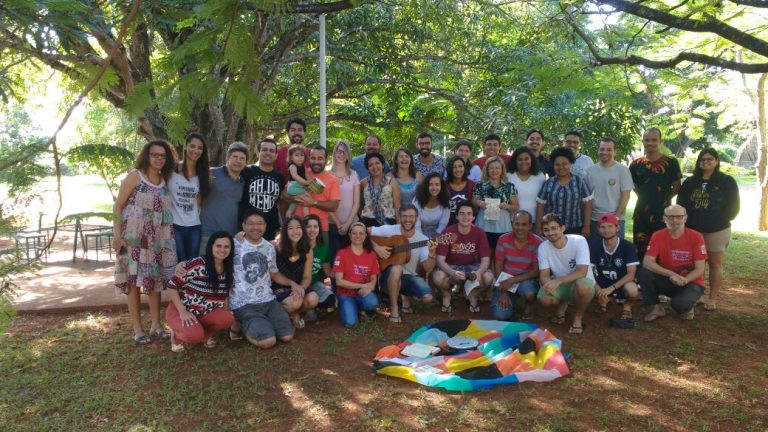 Ver, rever, transver: caminhos para superar a violência contra as juventudes