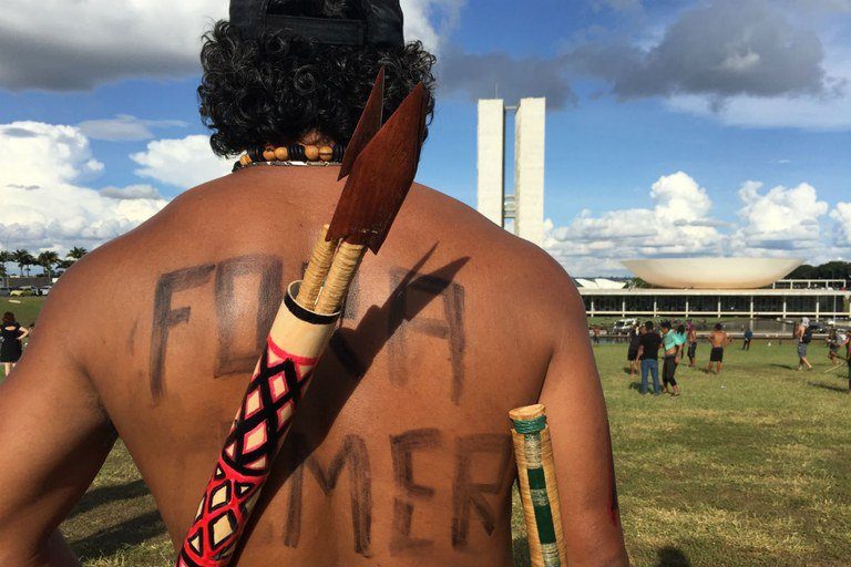 A jovem resistência indígena vai enterrar os velhos ruralistas