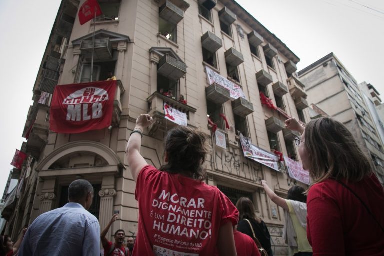 O feriado do Corpo de Cristo serviu para bater no corpo das/os pobres