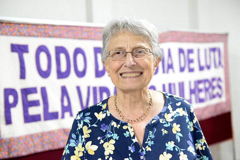 Ivone Gebara: "Precisamos rever a luta pelo Estado Laico e o papel das religiões"