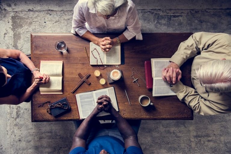 Reflexão do Evangelho: O Reino de Deus exige prioridade
