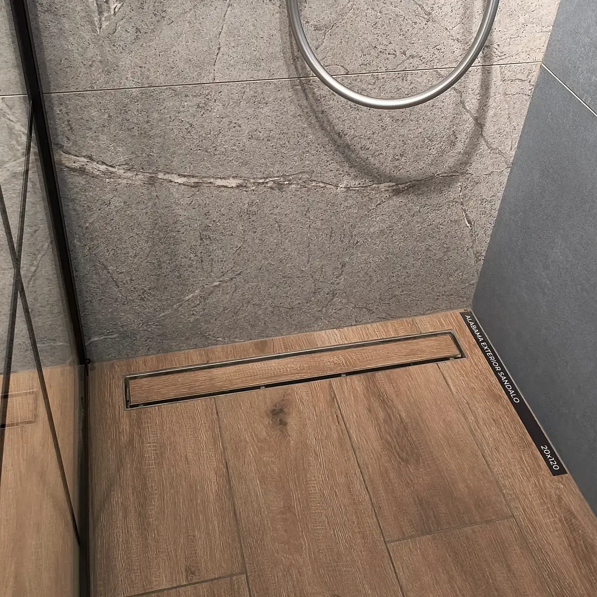 Desagüe Lineal Strom Para Ducha en Obra