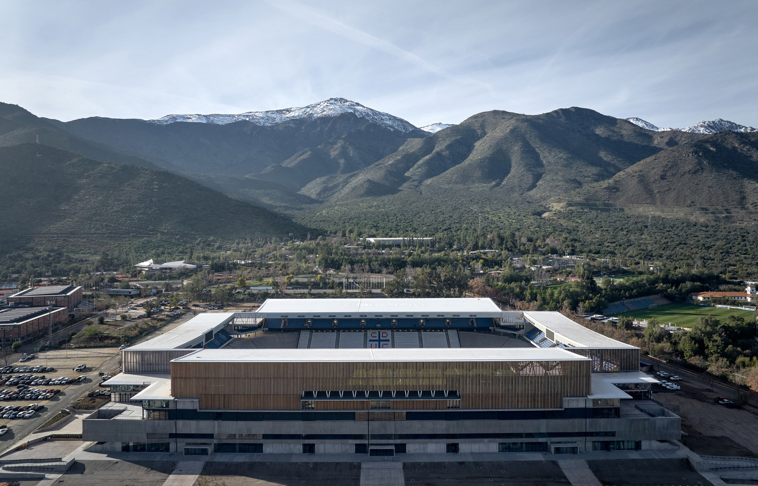 Proyecto-de-modernizacion-del-estadio-de-universidad-catolica-idom 7