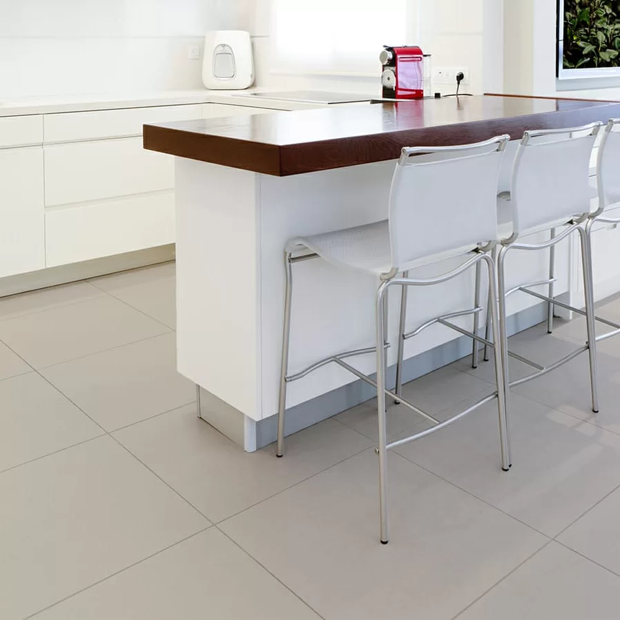 Castle Plata mate 46x46