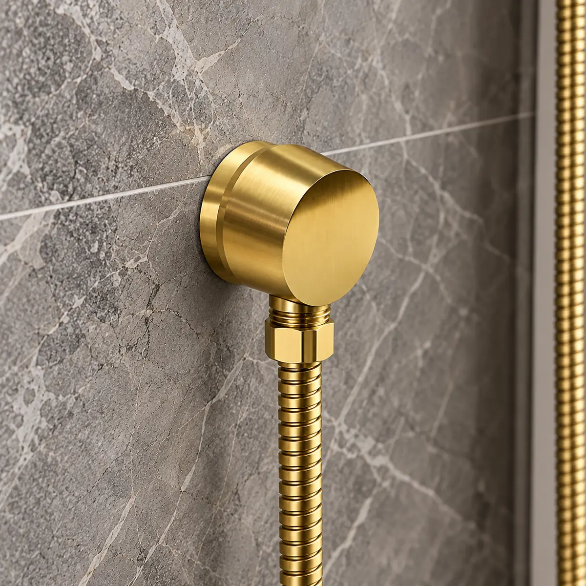 Toma de Agua Redonda Brushed Brass