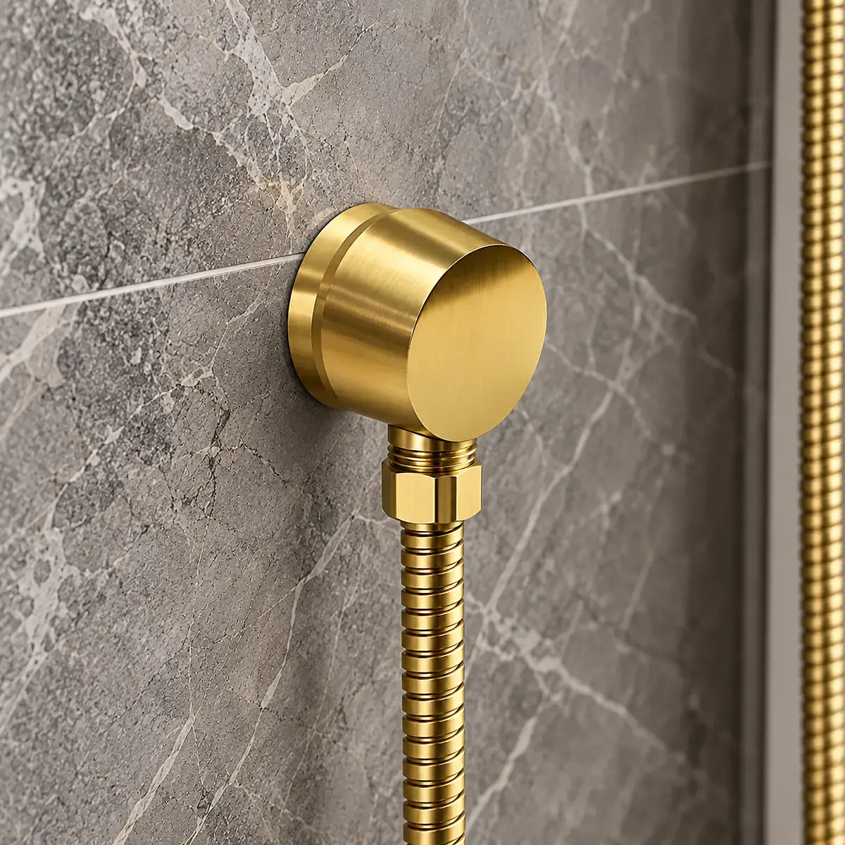 Toma de Agua Redonda Brushed Brass