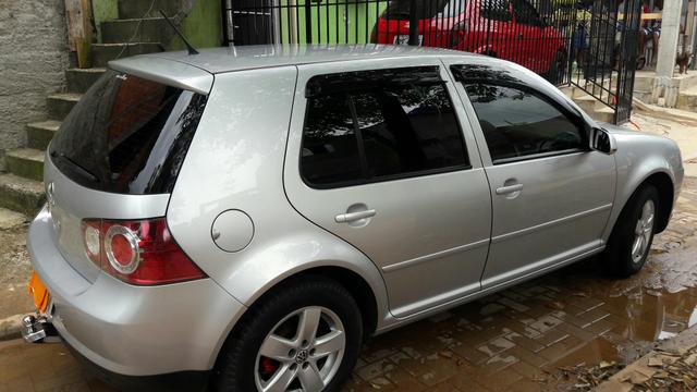 Golpe na Internet: Casal compra carro na OLX e sofre golpe de R$ 26 mil