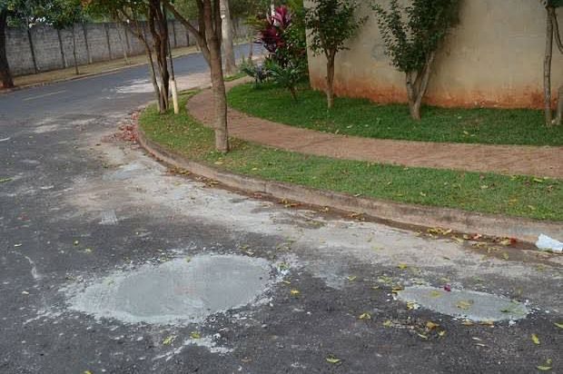 Prefeitura de Frutal vai multar responsáveis por danos ao asfalto durante obras