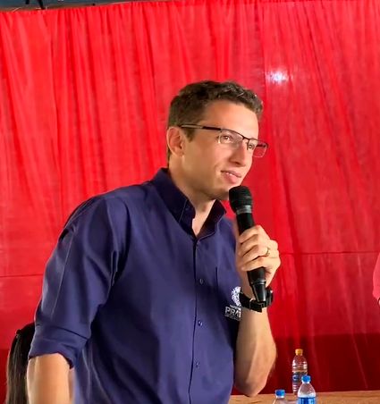 Formatura em Jardinésia celebra conquistas e reforça compromisso com a educação no Prata