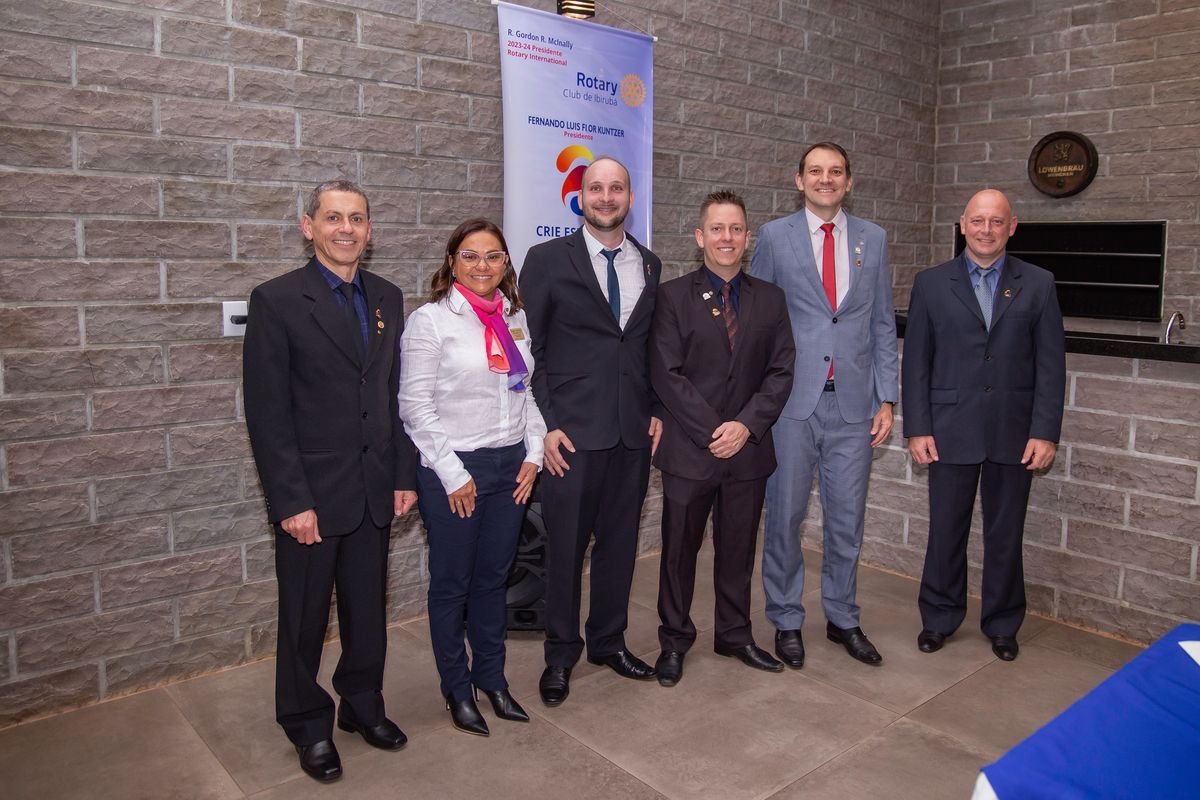 Rotary Club de Ibirubá empossa nova diretoria em jantar festivo
