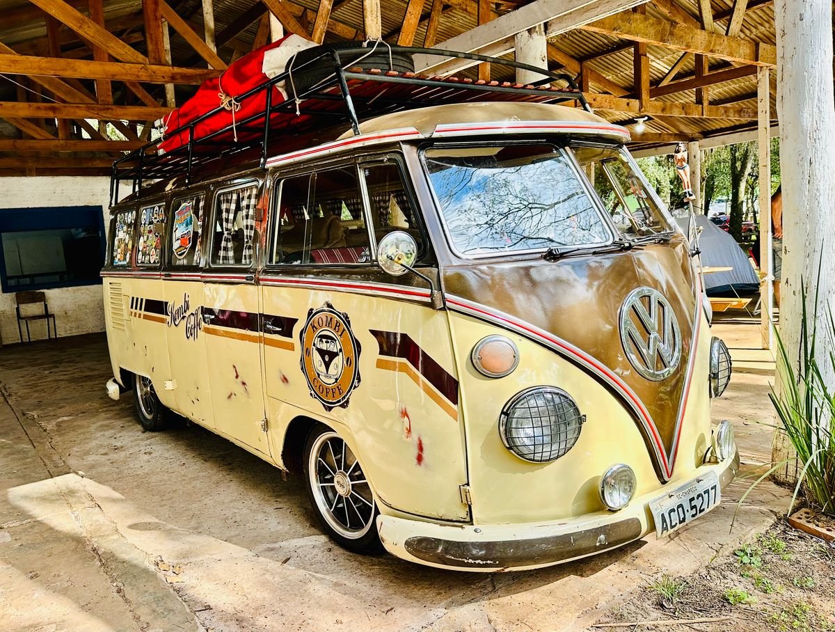 Mais de 400 raridades sobre rodas se encontram no Volks Camping em Tapera