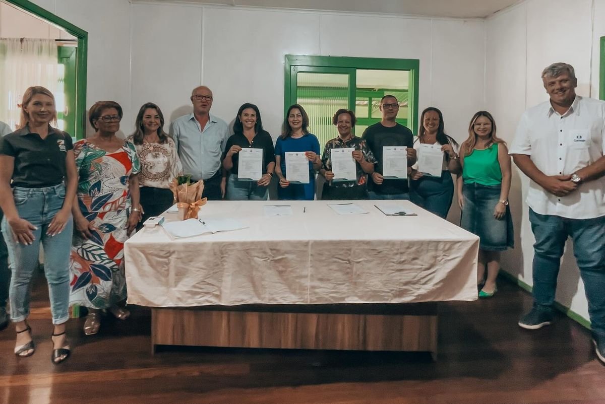 Conselheiros Tutelares eleitos assumem mandato que vai até 2028