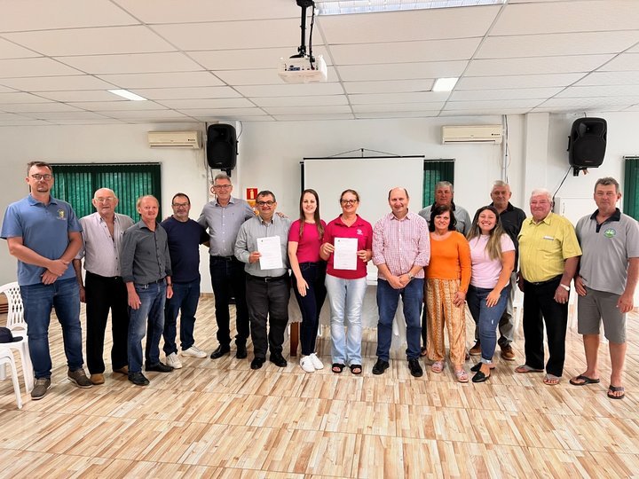 Entrega de emendas à Quinze de Novembro