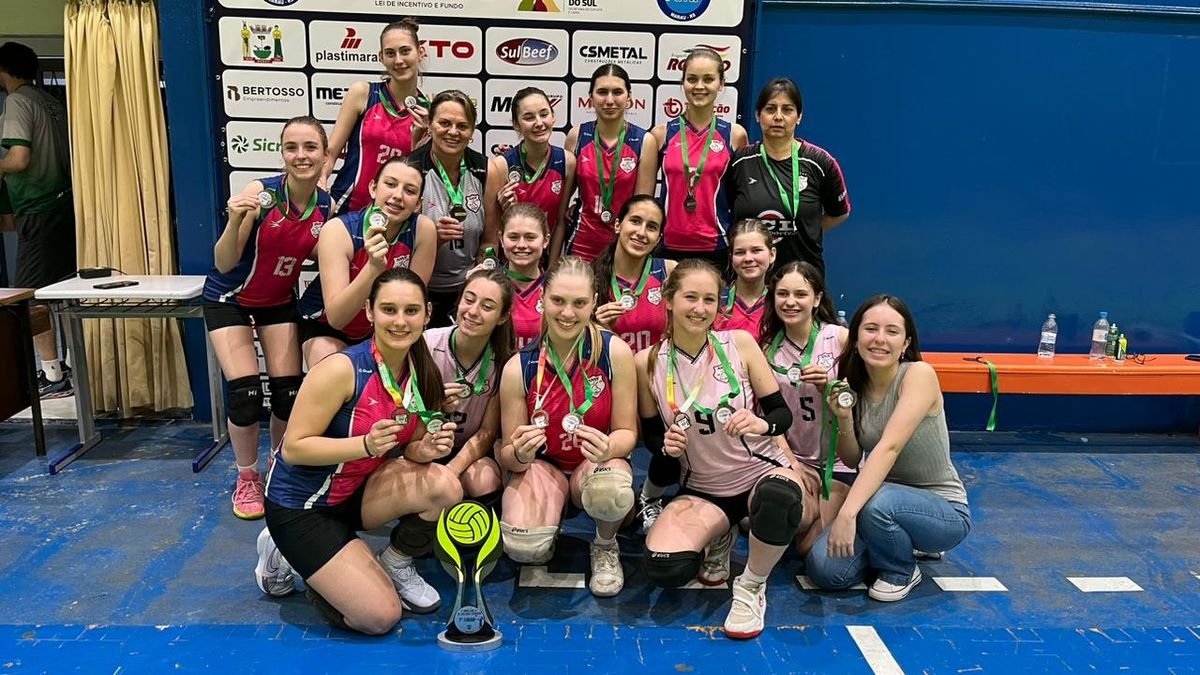 Nutri Vital Sub-17 conquista a primeira Copa CEFA de Vôlei Feminino em Marau