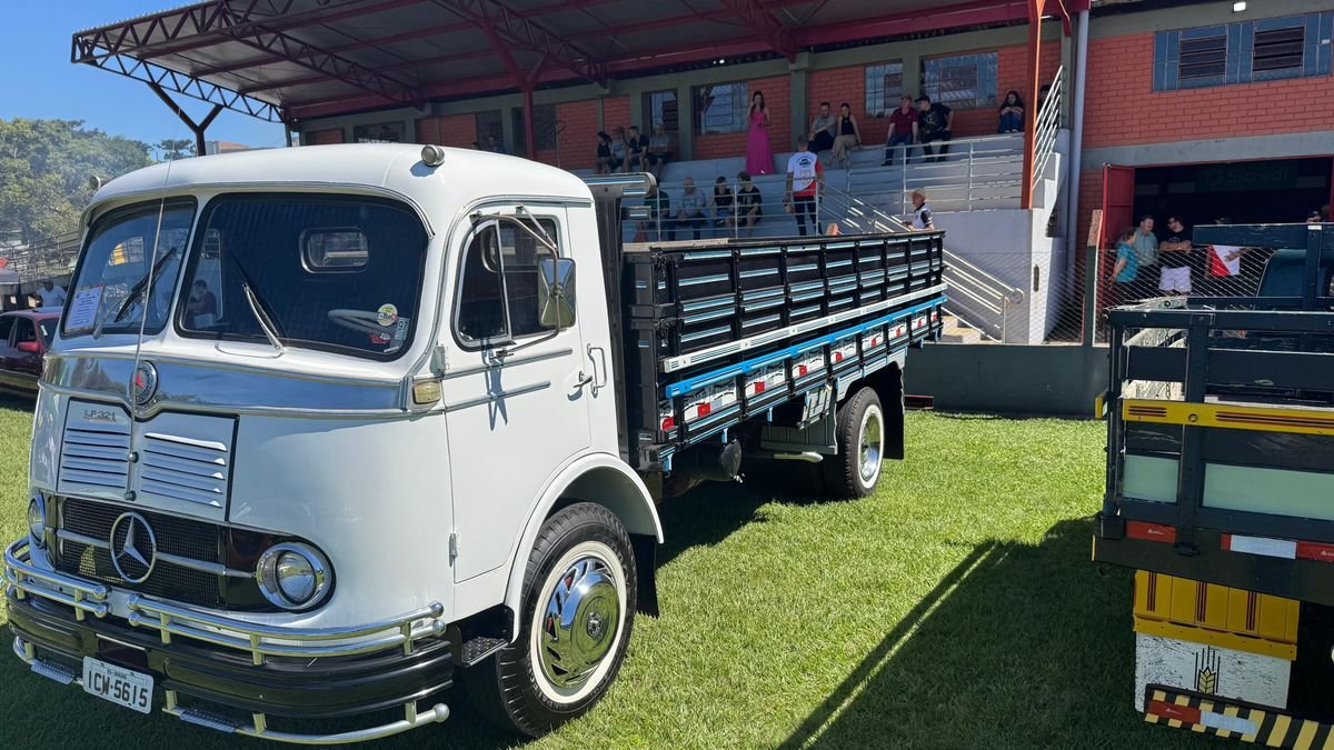 2º Encontro de Carros Antigos transforma Ibirubá em vitrine de relíquias automobilísticas