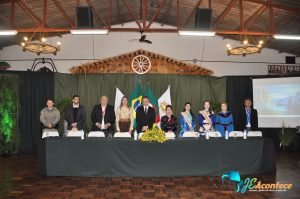 Mari e Jacir Maldaner recebem homenagem da Câmara de Vereadores no CTG Rancho dos Tropeiros