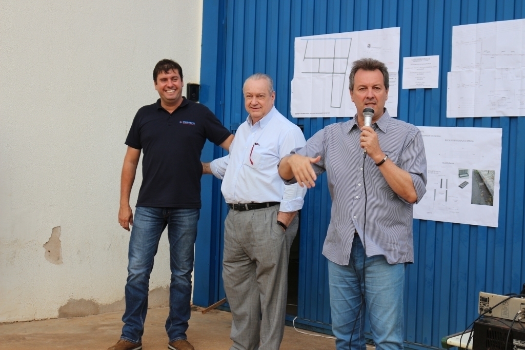 Mais conquistas para Jales: Prefeitura reúne a população de bairros que irão receber obras de infraestrutura