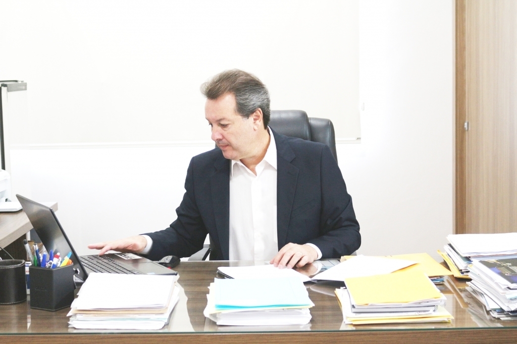 Prefeito Flá tem contas aprovadas pelo Tribunal de Contas do Estado