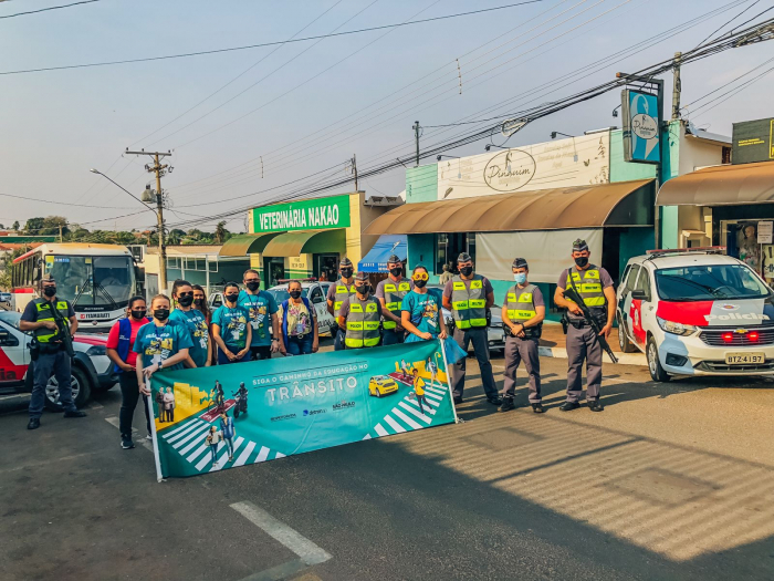 Participaram do Pedágio Educativo a equipe do Detran de Fernandópolis e unidade Urânia; os policiais do 16º Batalhão da Polícia Militar de Fernandópolis e Urânia; a equipe do Centro de Formação de Condutores (CFC FÓRMULA 1) e representantes da Prefeitura