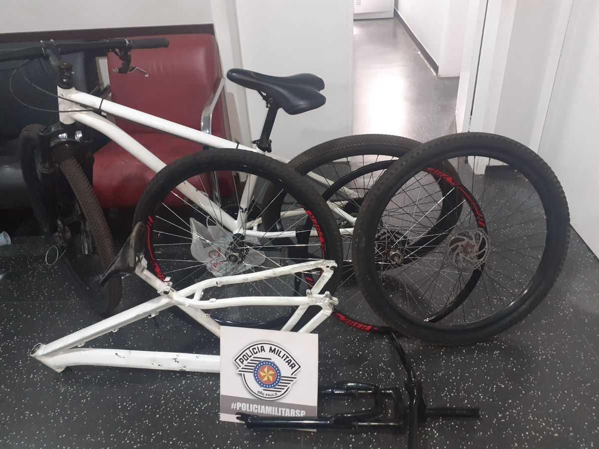 Polícia Militar aborda adolescente com bicicleta furtada na região
