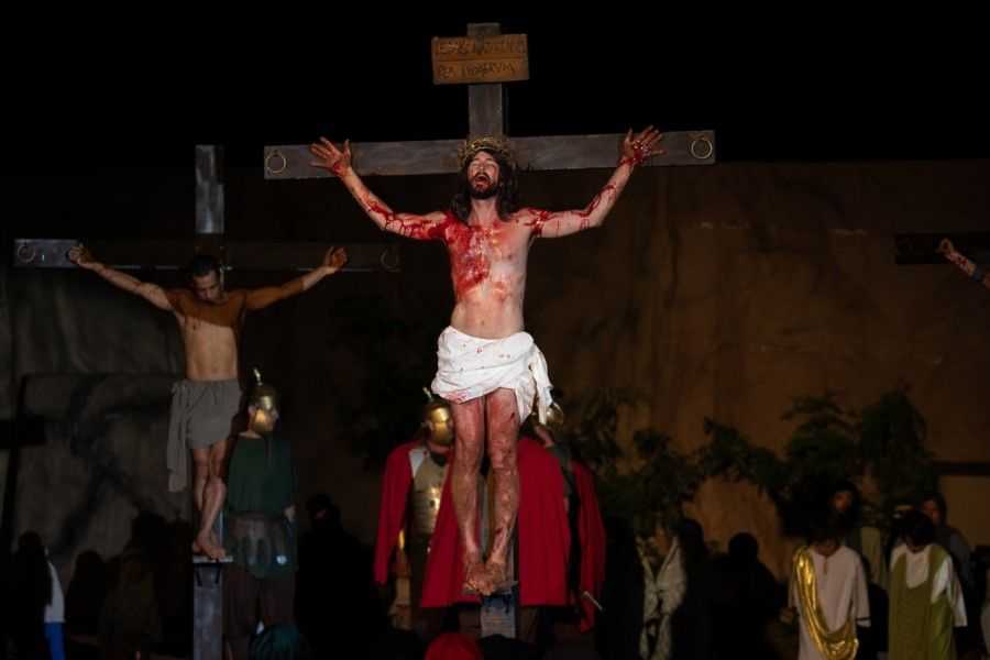 Santa Rita D’Oeste promove maior encenação da Paixão de Cristo da região