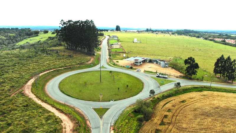 Rodovias receberam mais de R$ 500 milhões em investimento em agosto; obras incluem estrada vicinal que liga Estrela D’Oeste à Fátima Paulista, distrito de Turmalina