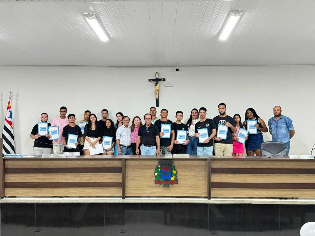 Prefeitura de Pontalinda renova convênio e oferta bolsa integral de estudos para universitários