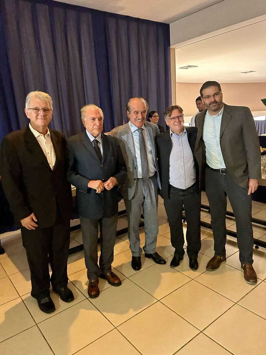Reitor do Unijales participa de evento do SBT com ex-presidente Michel Temer