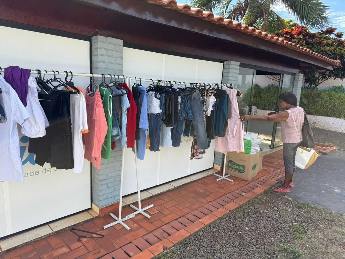 Fundo Social de Solidariedade de Jales inicia a Campanha do Agasalho 2025