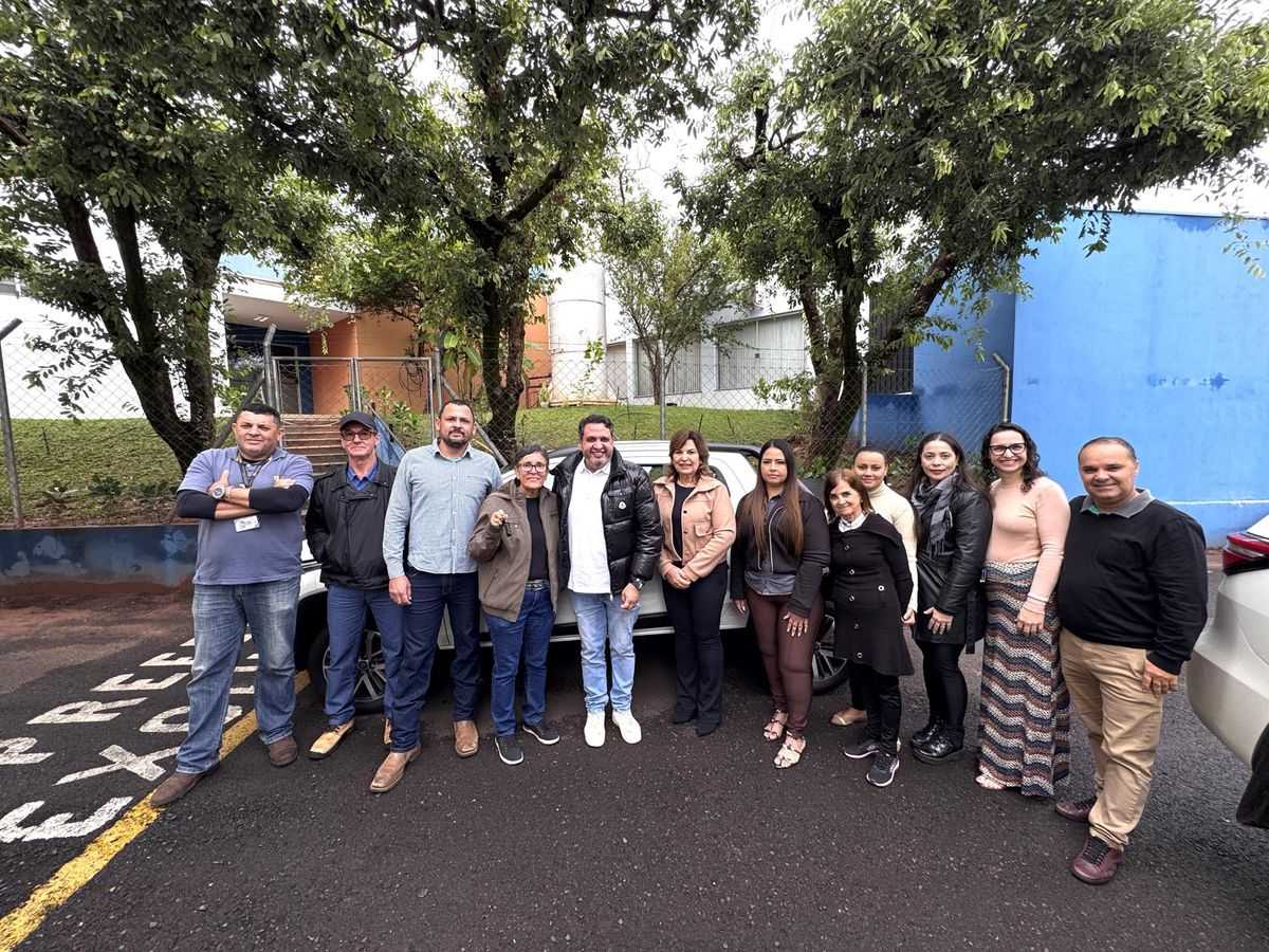Serviços da Unidade de Zoonoses serão fortalecidos com a entrega de veículo 0km