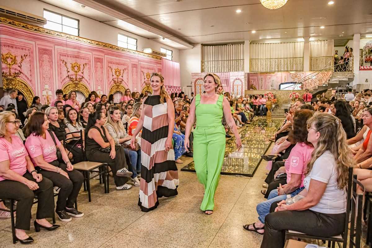 Desapego por HAmor inicia arrecadação de roupas para bazar beneficente e confirma desfile em 17 de outubro