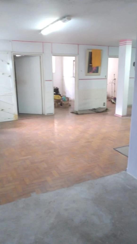 Casa à venda com 1 quarto, 98m² - Foto 2